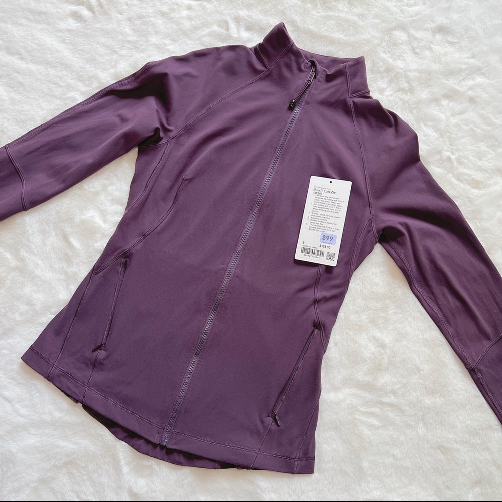 Lululemon Nulu Fold Zip Jacket
Grape Thistle
Size 8